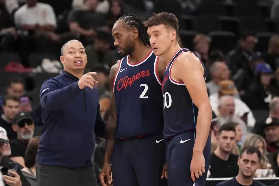 官网电脑版入口包含今晚华盛顿奇才防线松动：NBA季后赛节点到来，更衣室稳定，纪律约束更严格的词条